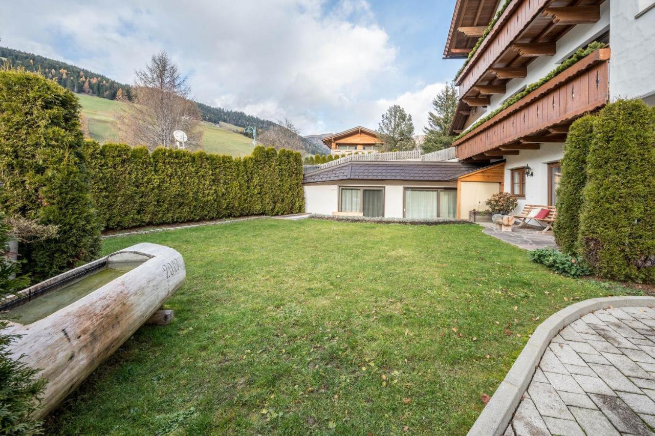 Haus Zur Vogelweide App 1 Daire Dobbiaco Dış mekan fotoğraf